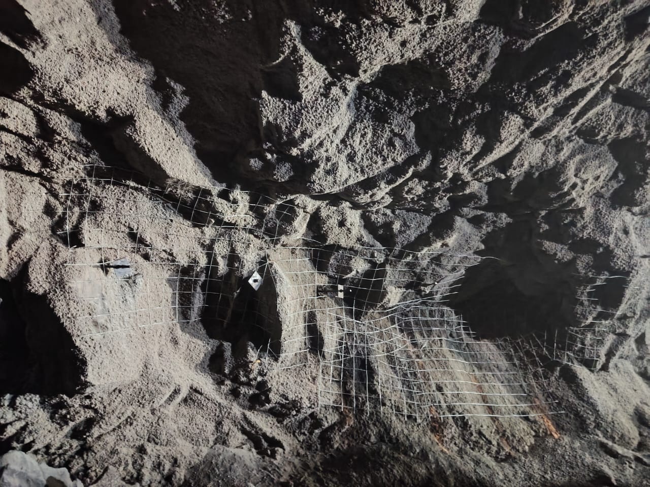 Fixing of Steel Fabric / Wiremesh gallery 3